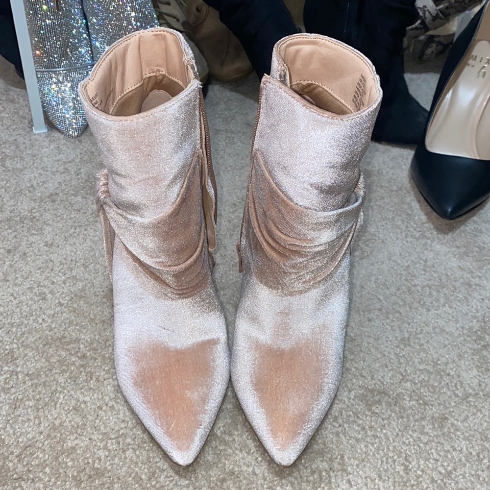 JUSTFAB size 6.5 pink velvet booties